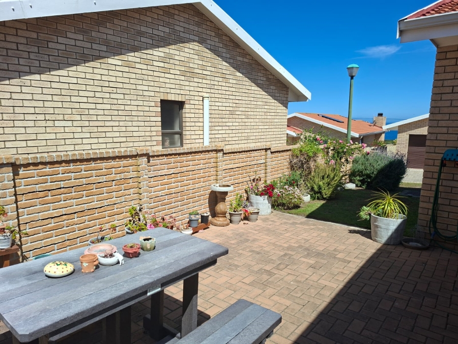2 Bedroom Property for Sale in Tergniet Western Cape